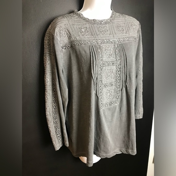 LUCKY BRAND Embroidered Top Shirt Peasant Blouse Pleated Gray Slub Boho 3/4 Slv - Picture 2 of 10